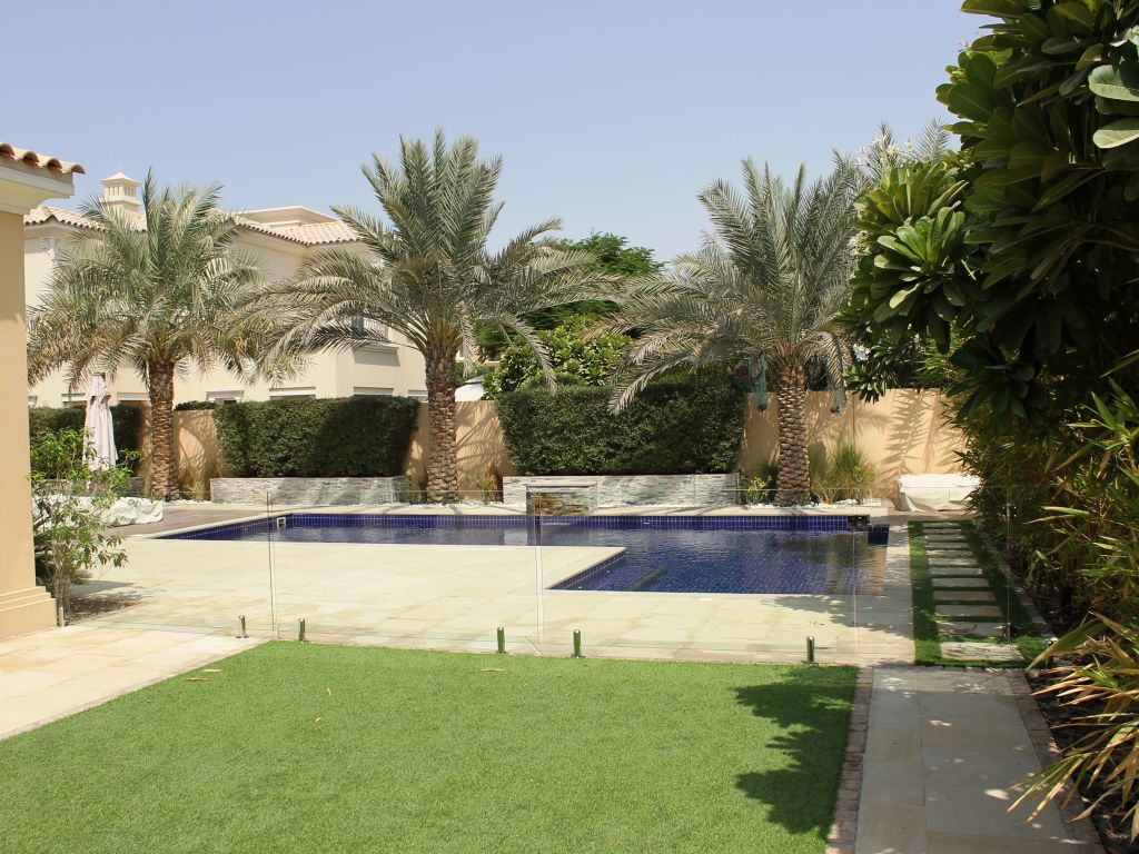 Glass Pool Fencing Arabian Ranches Dubai 009